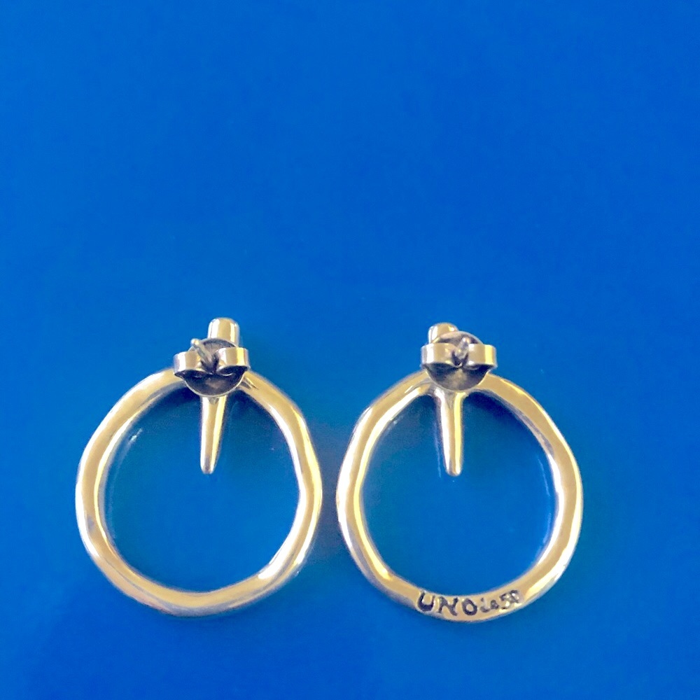 UNOde50 Earrings - Picture 2 of 6